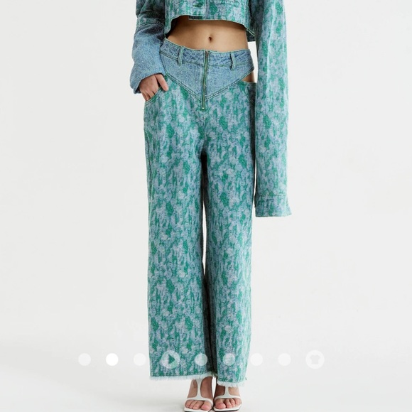 Urbanic Cutout Jacquard Jeans with Rhinestone - Picture 1 of 7